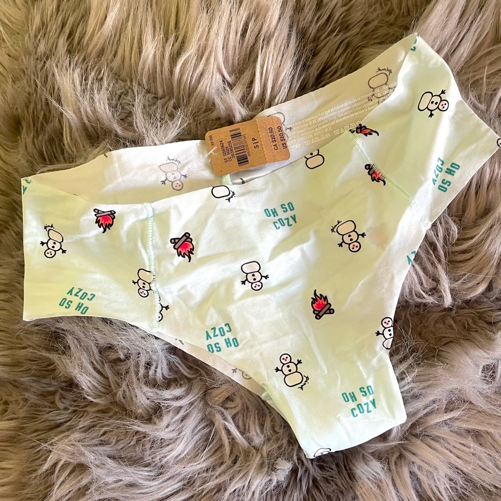 “Oh So Cozy” Victoria’s Secret Seamless Panties